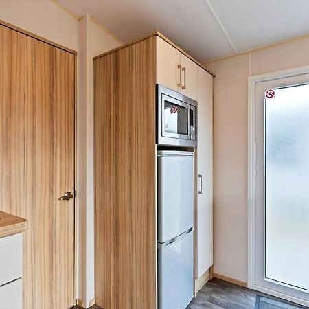 Tattershall Lakes: Sally'S Superior Stay Exterior photo
